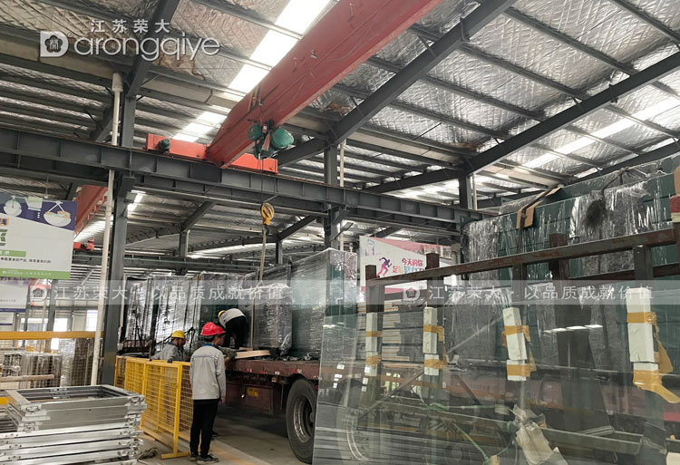 現(xiàn)代候車亭