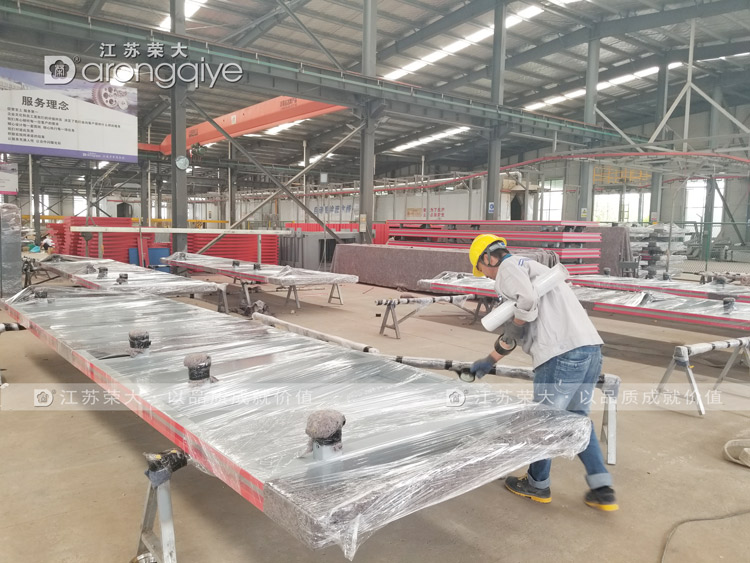 �ڶ����ӱ���(ji��n)�s������܇(ch��)ͤ�l(f��)؛�Dһ