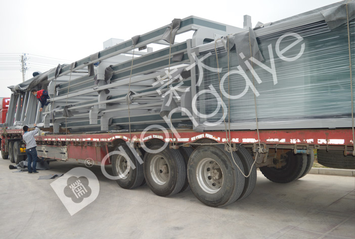 ��������܇ͤ�l(f��)؛�D��