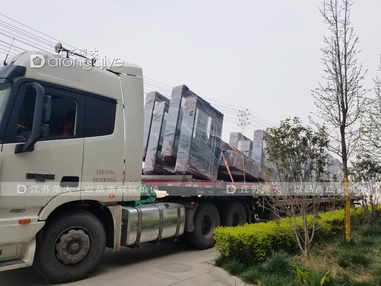 第一批山東公交站牌發(fā)貨圖三